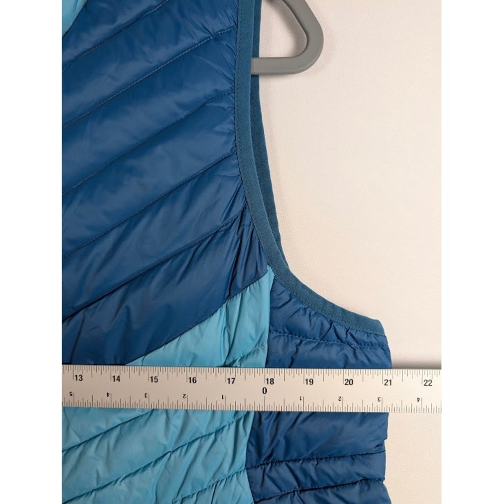 Lands End Womens Blue Colorblock Down Puffer Vest Size L 14-16 Chevron Quilted - Picture 4 of 9